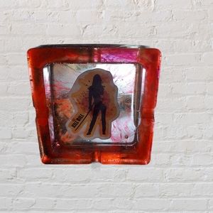 Kill Bill Uma Thurman resin Ashtray BUNDLE ANY 3 ITEMS 15%OFF!!!